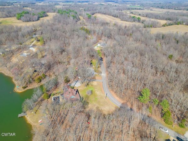 8 Lake Hayes Estates Road, Trenton, TN 38382