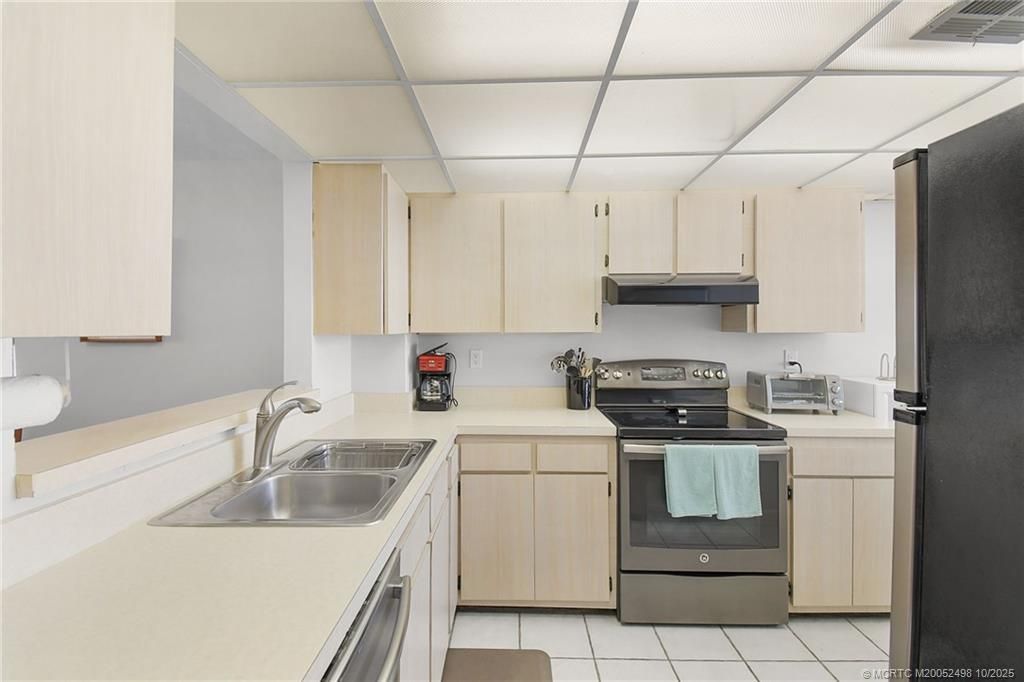 10680 S Ocean Drive, Unit 904, Jensen Beach, FL 34957 Photo