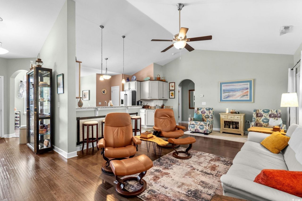 210 Belclare Way Photo 10