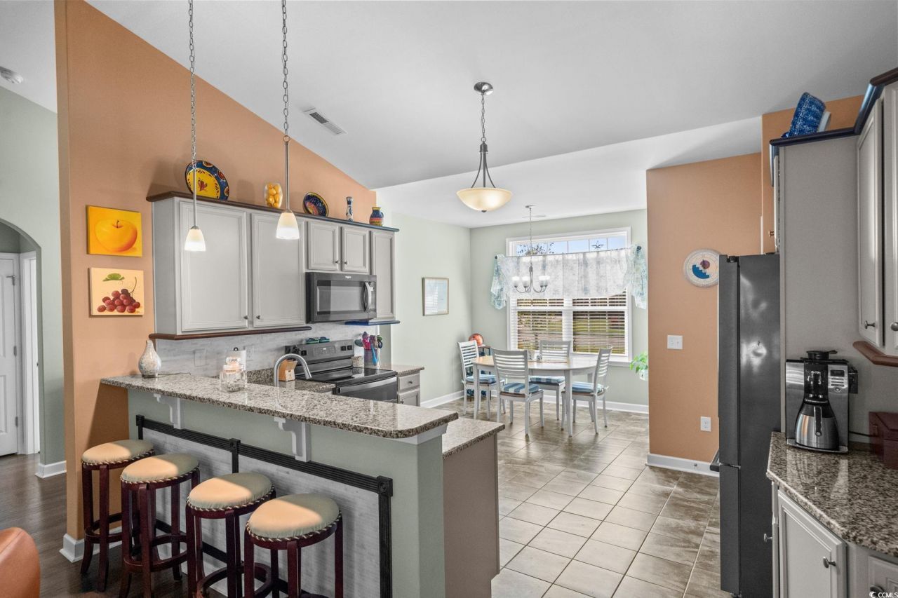 210 Belclare Way Photo 11