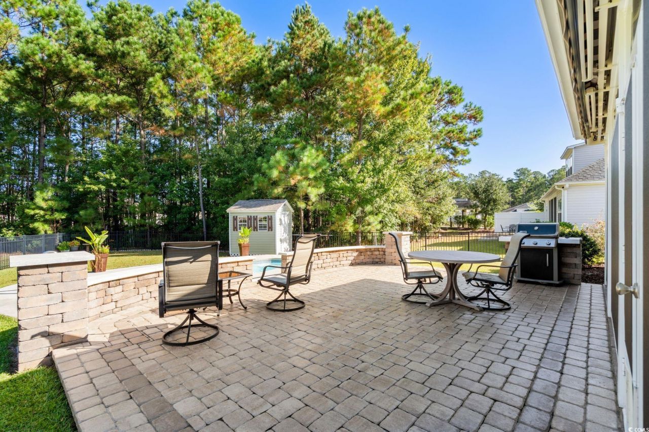 210 Belclare Way Photo 22