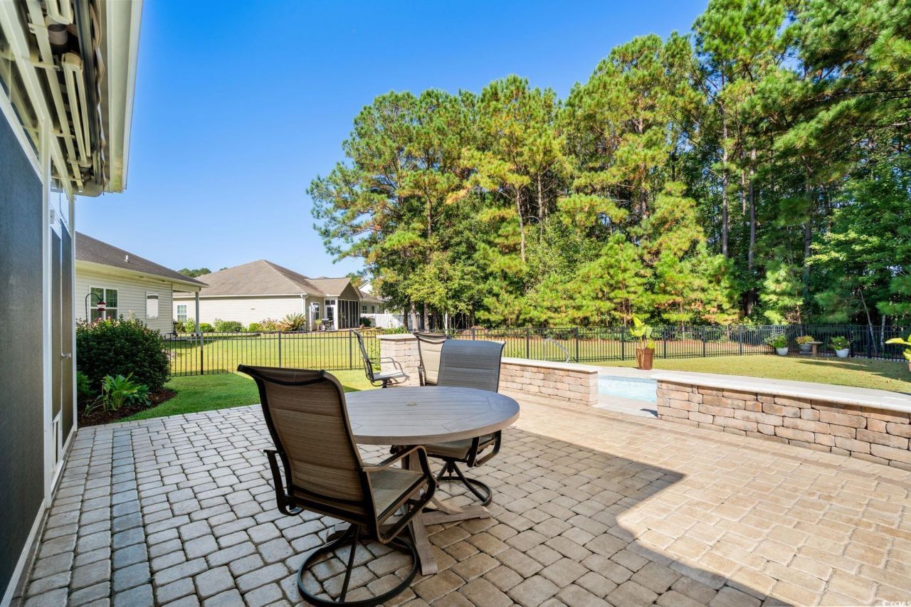 210 Belclare Way Photo 23