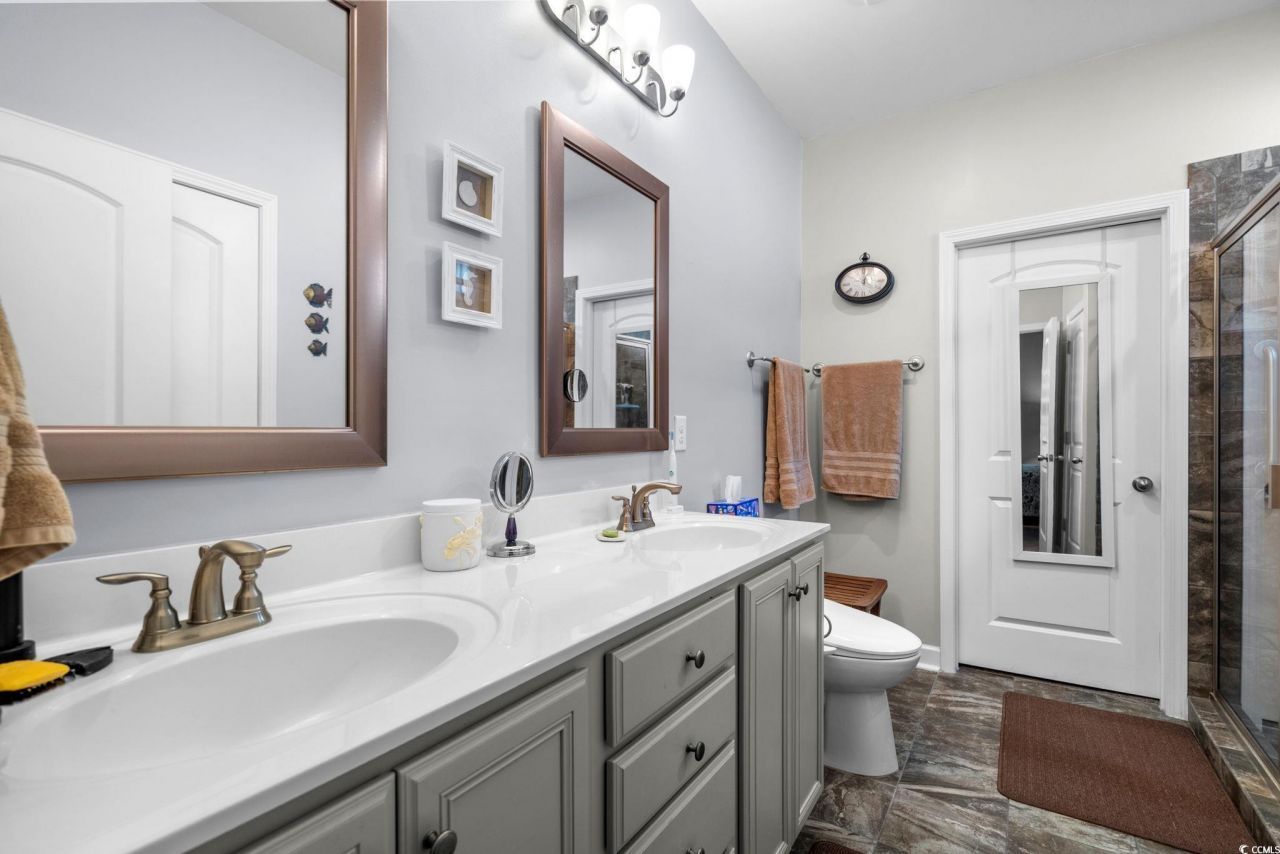 210 Belclare Way Photo 34