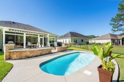 210 Belclare Way photo 4