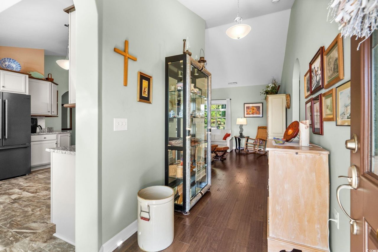 210 Belclare Way Photo 7