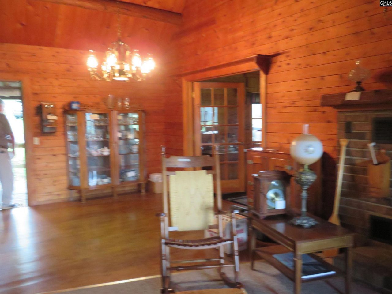 228 Shady Springs Road Photo 10