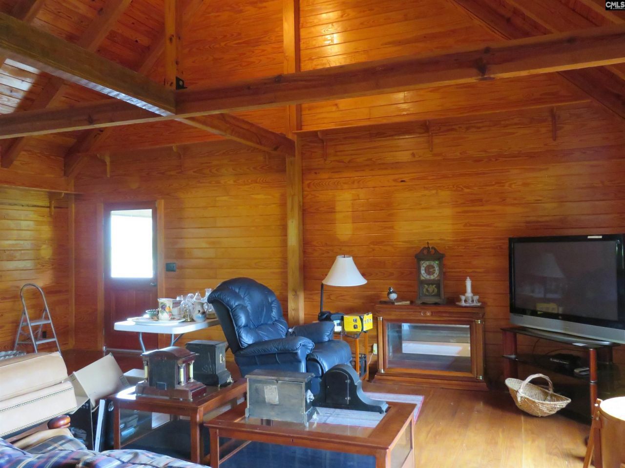 228 Shady Springs Road Photo 13