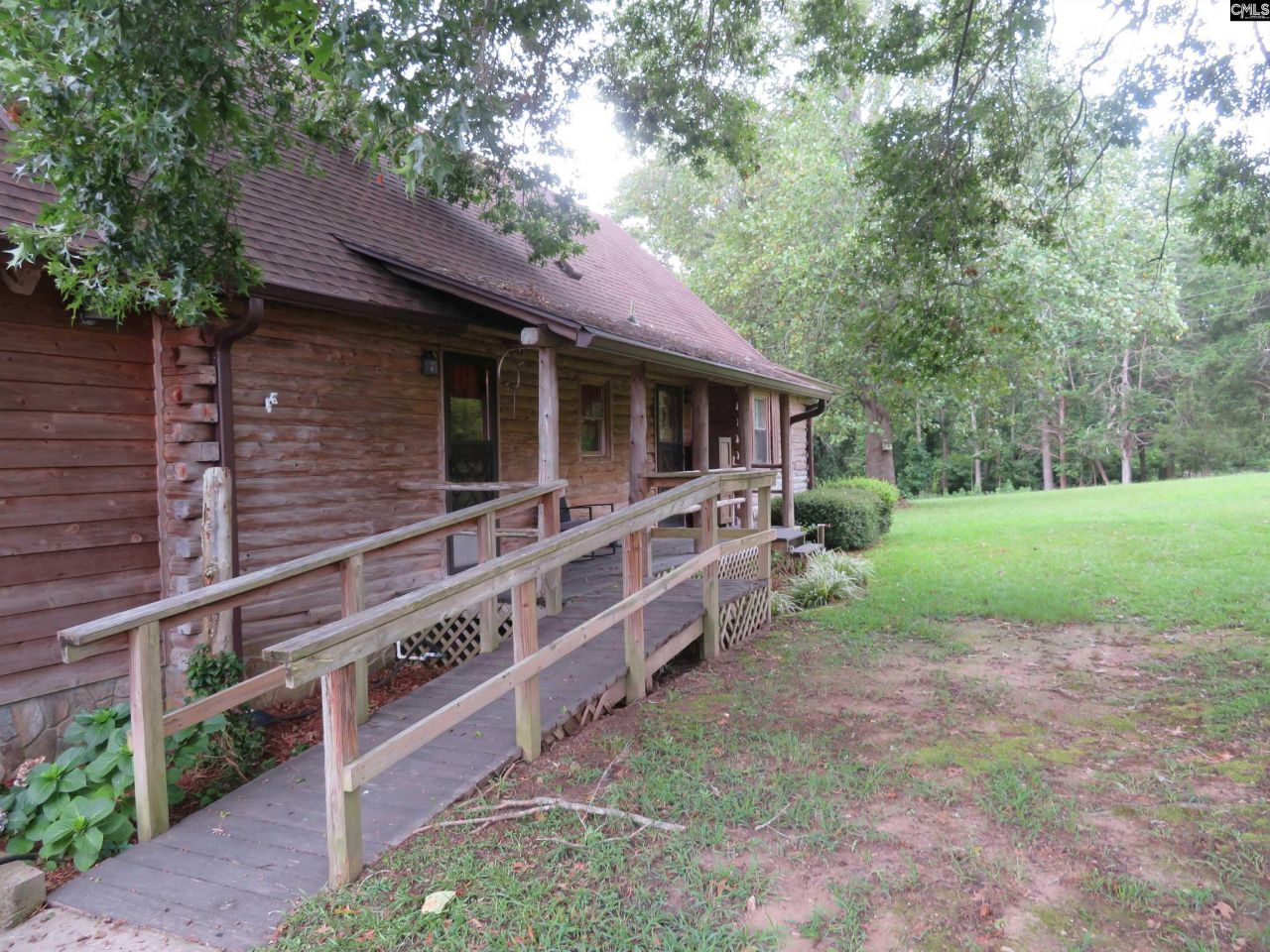 228 Shady Springs Road Photo 7