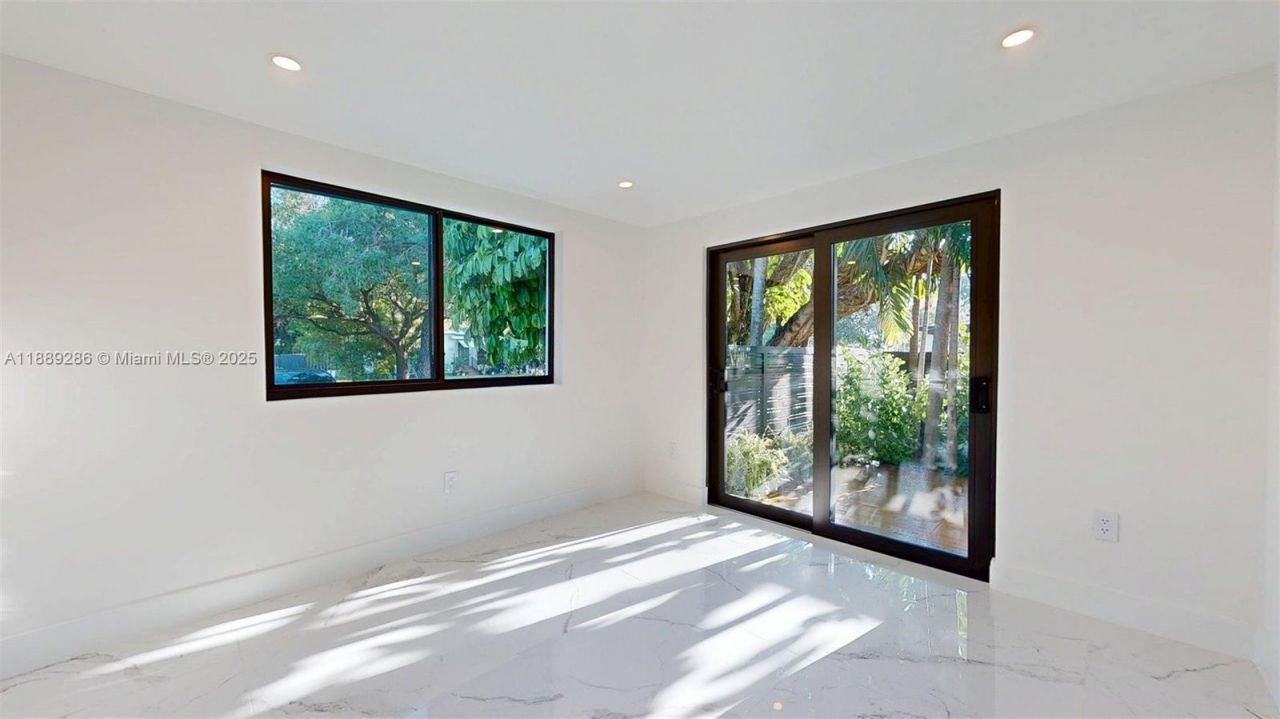 641 Nightingale Ave, Miami Springs, FL 33166 Photo