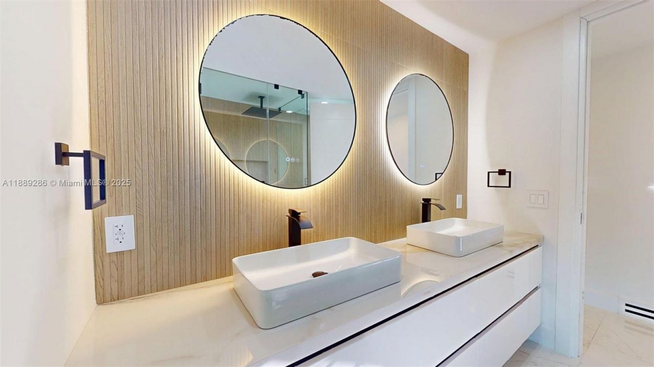 641 Nightingale Ave, Miami Springs, FL 33166 Photo