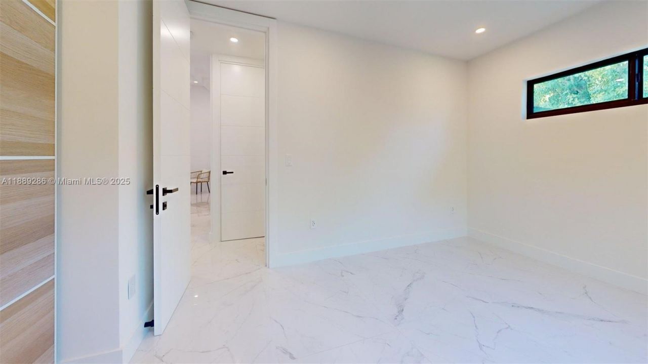 641 Nightingale Ave, Miami Springs, FL 33166 Photo