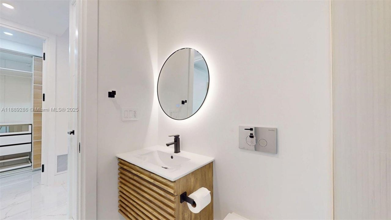 641 Nightingale Ave, Miami Springs, FL 33166 Photo