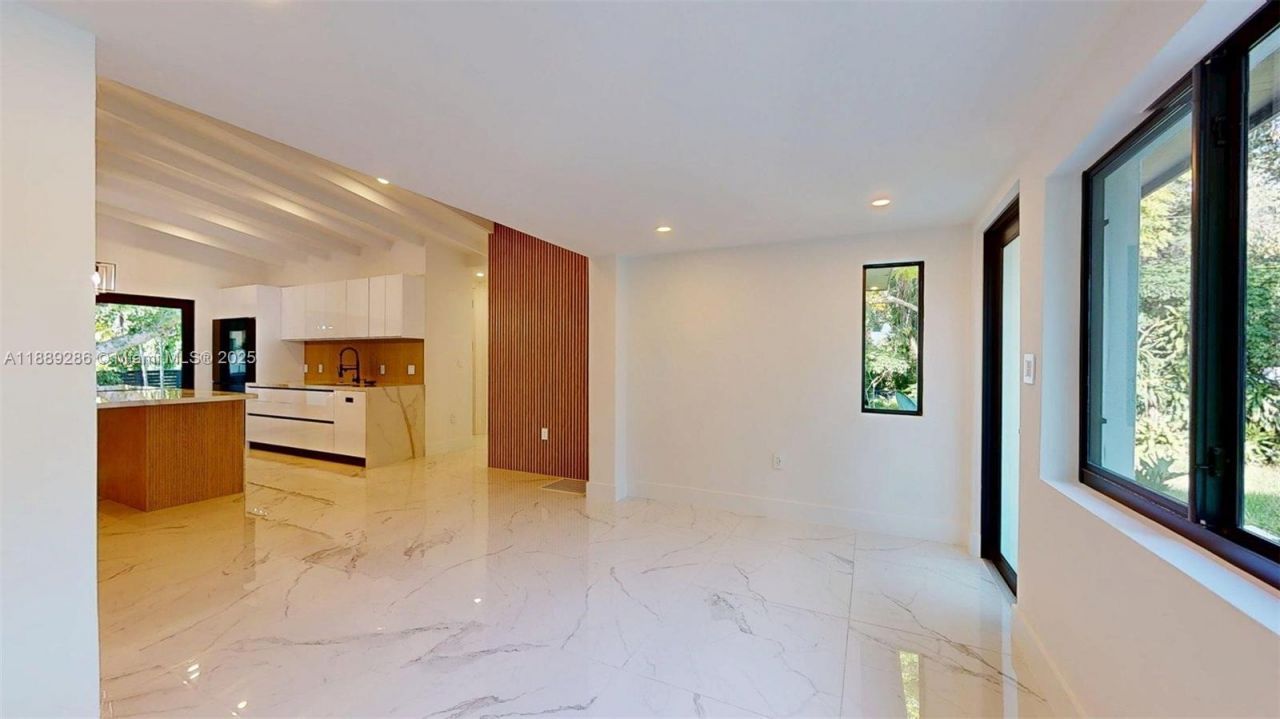 641 Nightingale Ave, Miami Springs, FL 33166 Photo