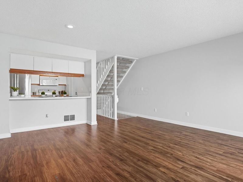 5589 Valencia Park Boulevard, Unit 11A, Hilliard, OH 43026 Photo 11