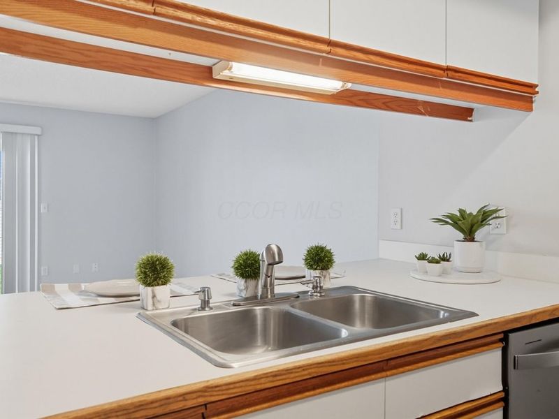 5589 Valencia Park Boulevard, Unit 11A, Hilliard, OH 43026 Photo 16