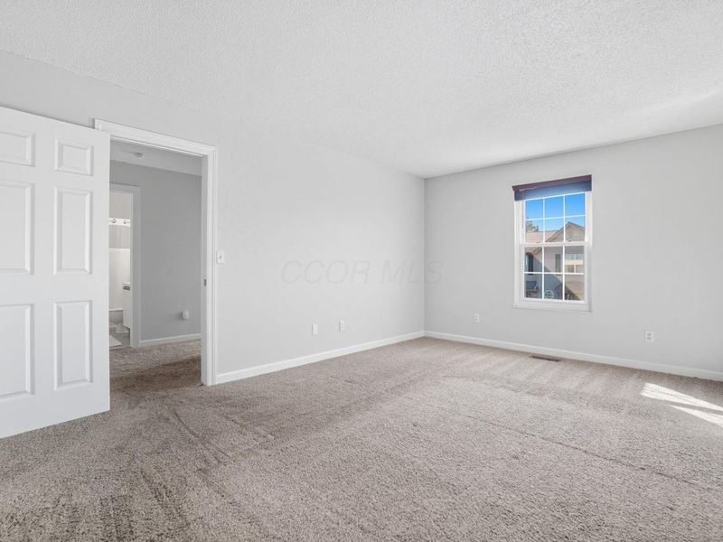 5589 Valencia Park Boulevard, Unit 11A, Hilliard, OH 43026 Photo 24