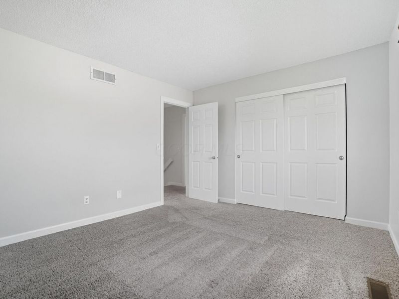 5589 Valencia Park Boulevard, Unit 11A, Hilliard, OH 43026 Photo 34