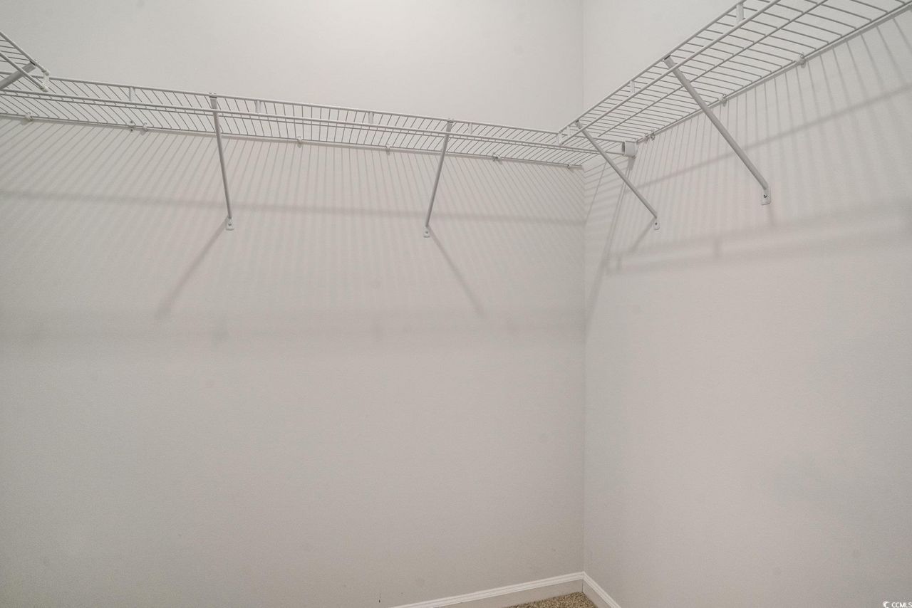 196 Machrie Loop Photo 15