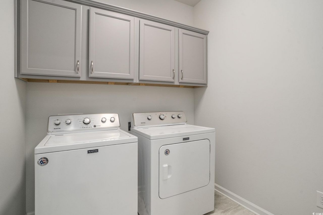 196 Machrie Loop Photo 22