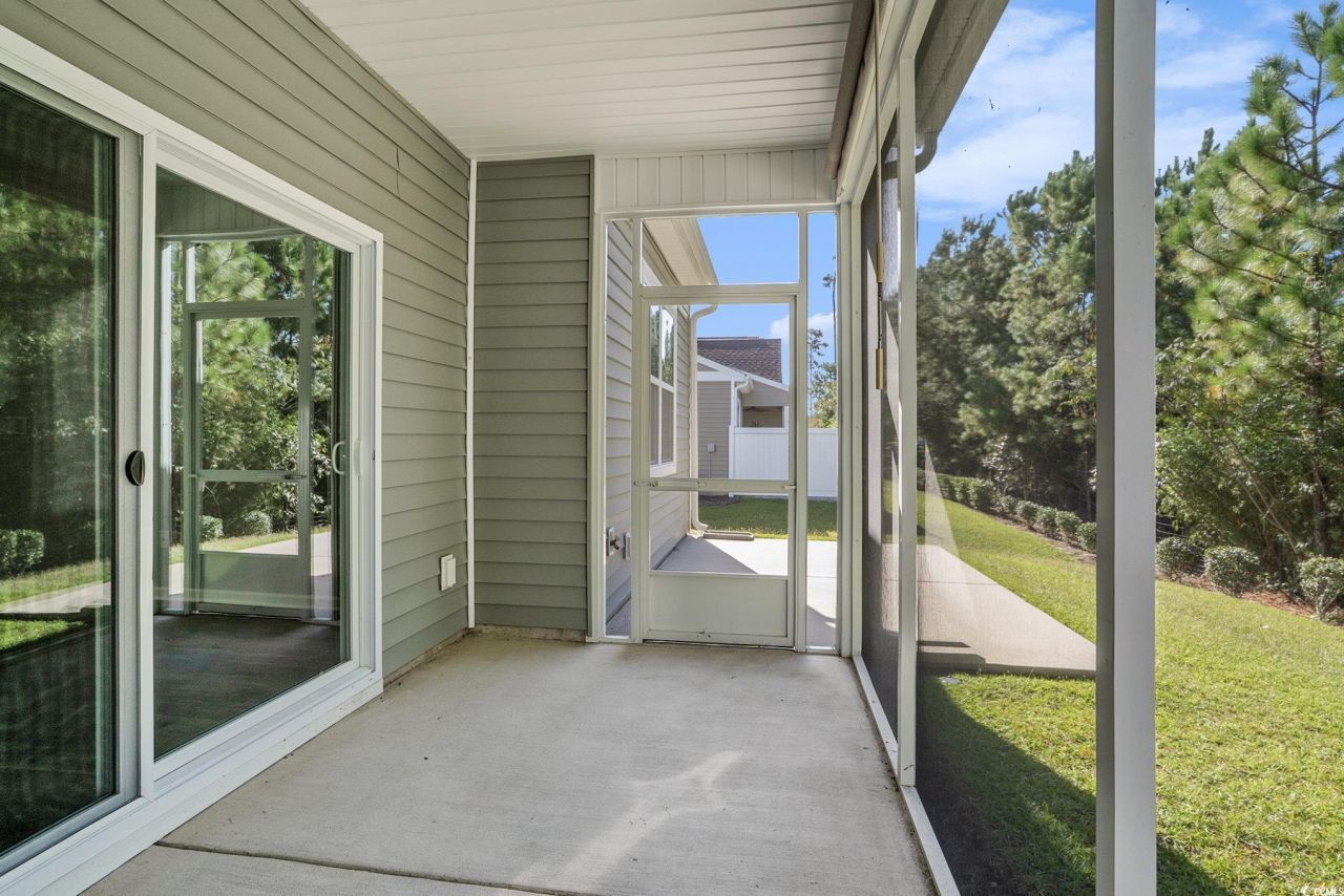 196 Machrie Loop Photo 23