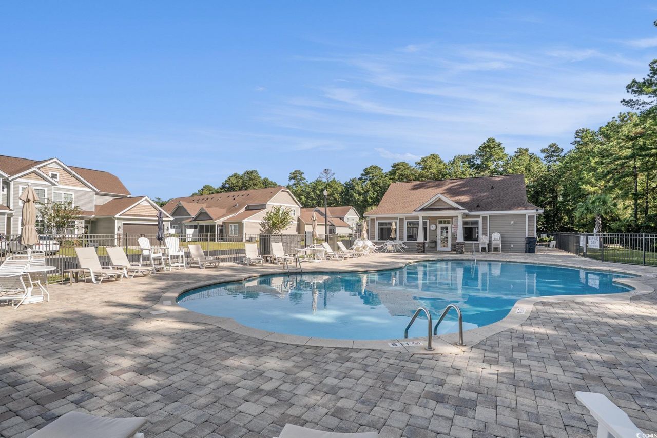 196 Machrie Loop Photo 30