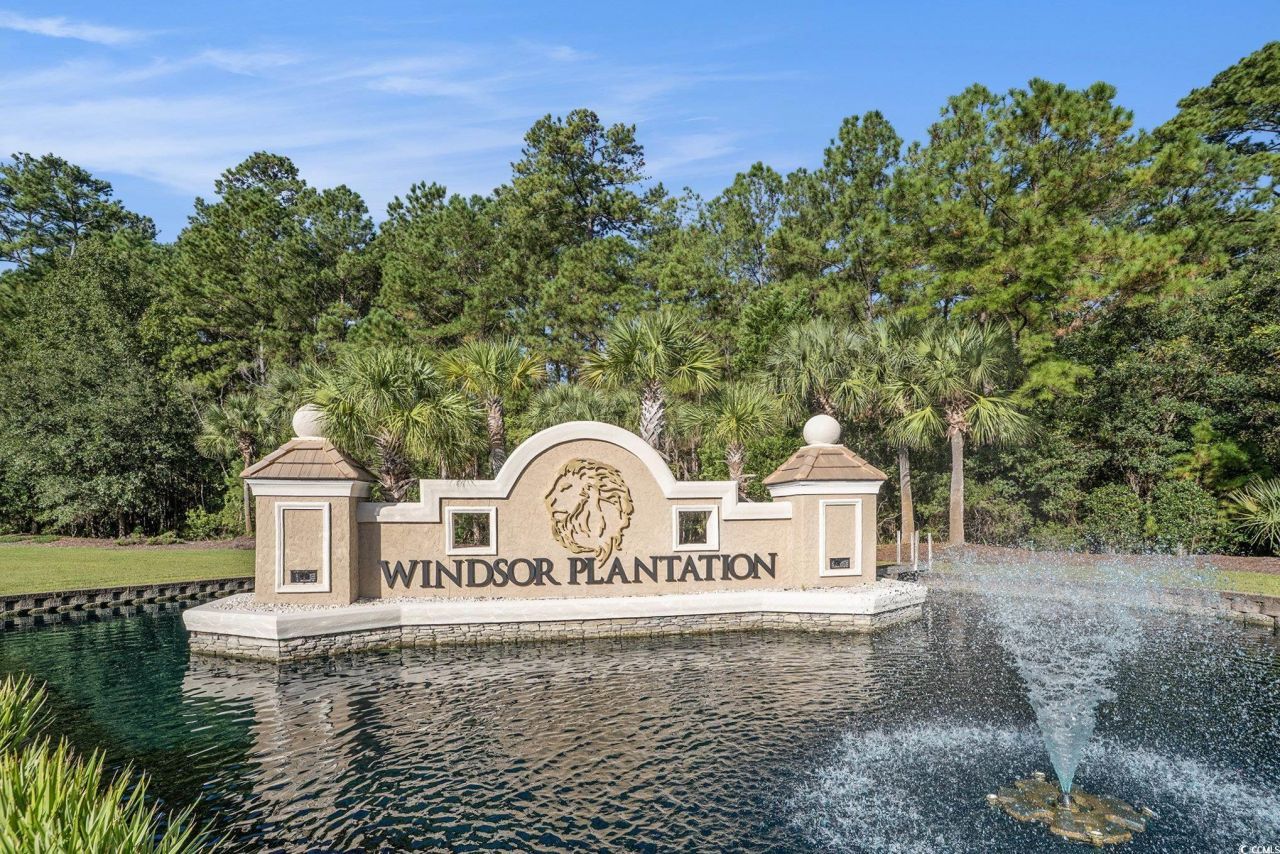 196 Machrie Loop Photo 32