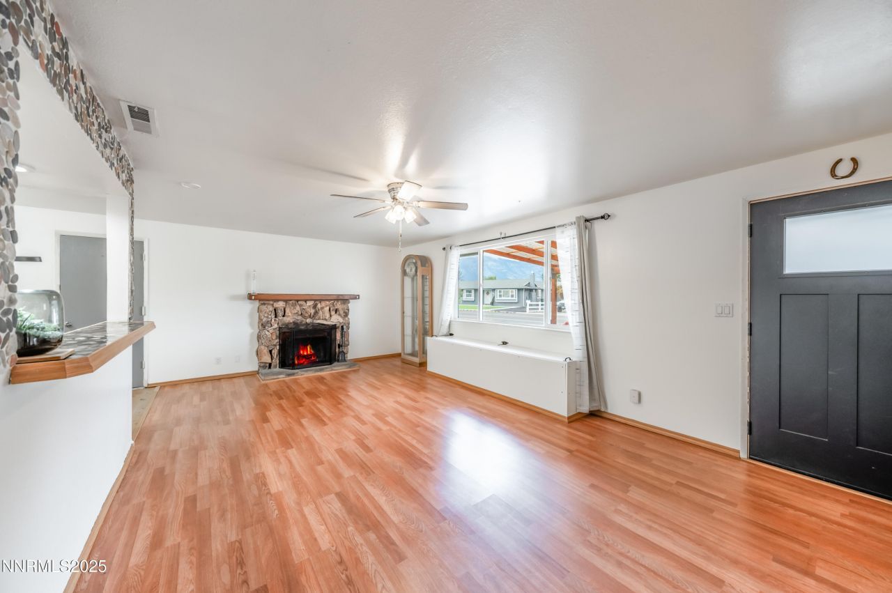 1193 Manhattan Way, Gardnerville, NV 89460 Photo