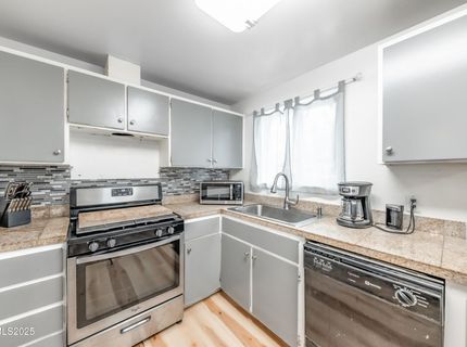 1193 Manhattan Way, Gardnerville, NV 89460 Photo