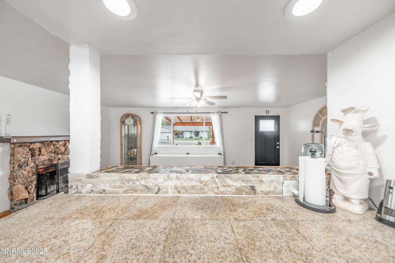 1193 Manhattan Way, Gardnerville, NV 89460 Photo