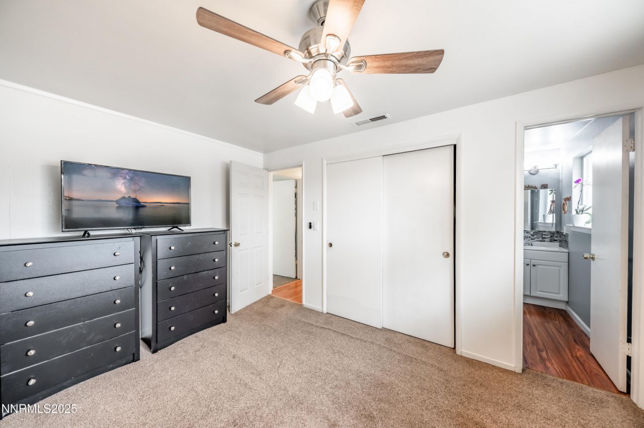 1193 Manhattan Way, Gardnerville, NV 89460 Photo