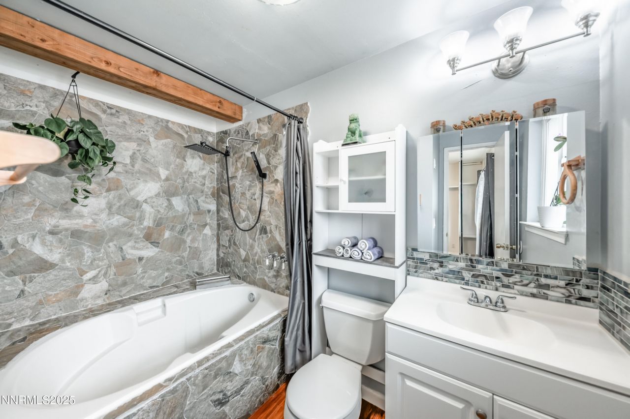 1193 Manhattan Way, Gardnerville, NV 89460 Photo