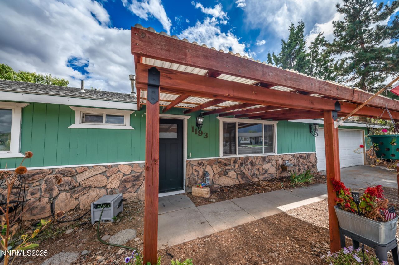 1193 Manhattan Way, Gardnerville, NV 89460 Photo