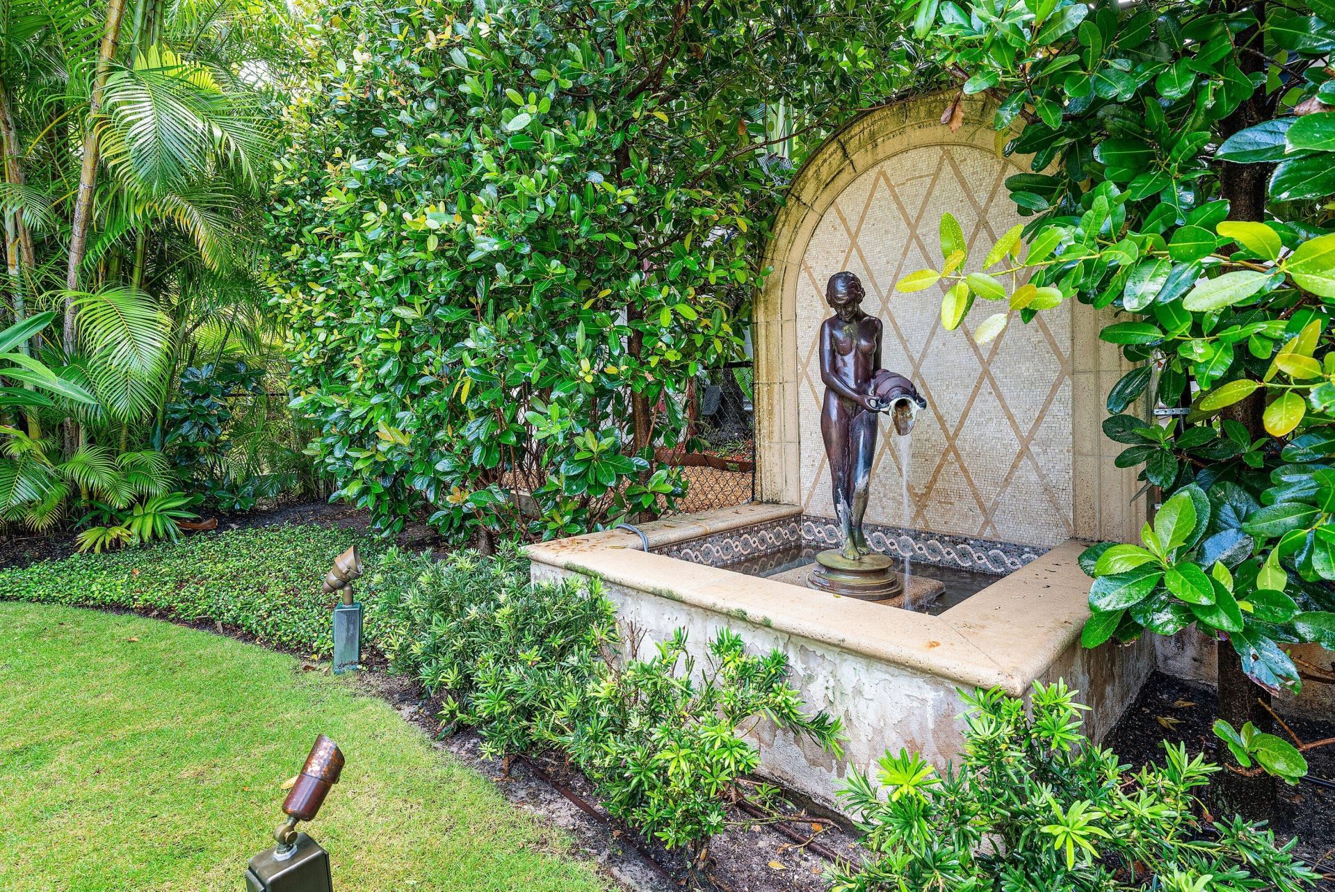 242 Wells Road, Palm Beach, FL 33480 Photo