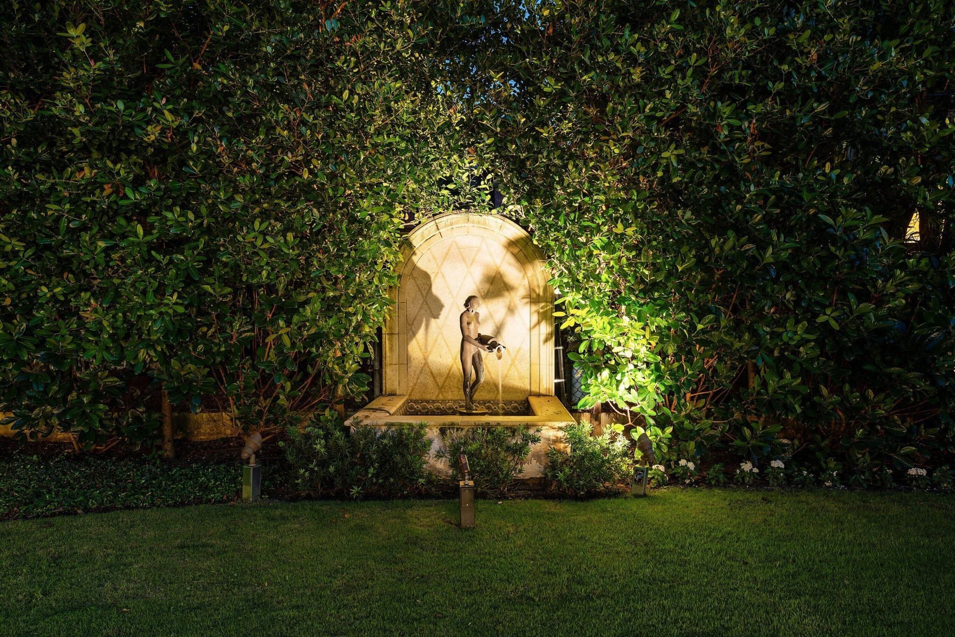 242 Wells Road, Palm Beach, FL 33480 Photo