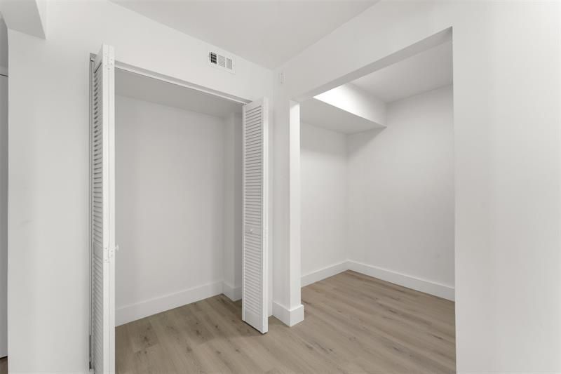 441 NE 195th Street, Unit 302, Miami, FL 33179 Photo