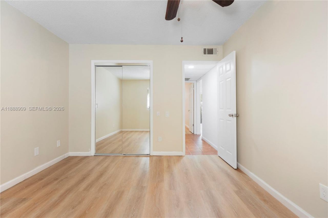 5216 NE 6th Ave, Unit B3, Oakland Park, FL 33334 Photo