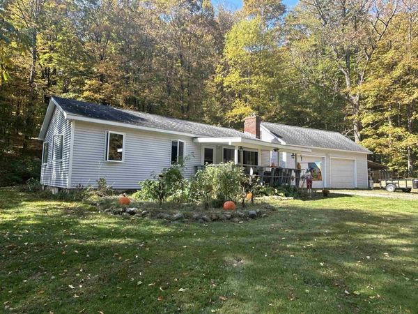 1631 North Road, Hinesburg, VT 05461