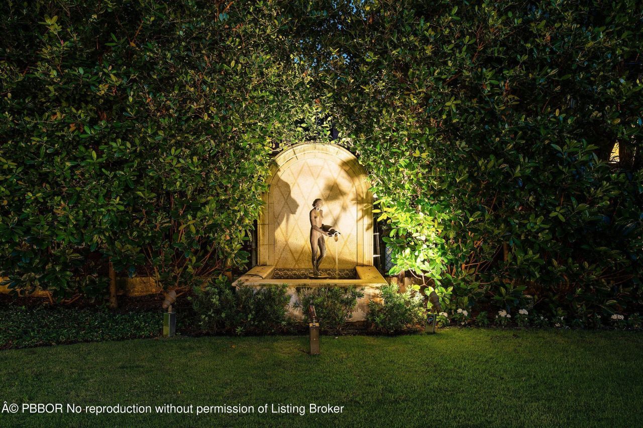 242 Wells Road, Palm Beach, FL 33480 Photo