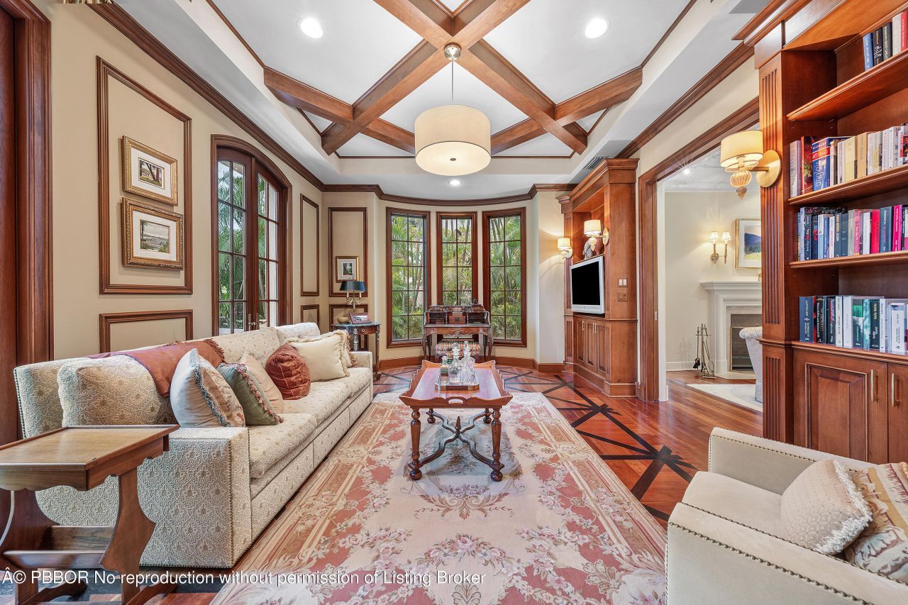 242 Wells Road, Palm Beach, FL 33480 Photo