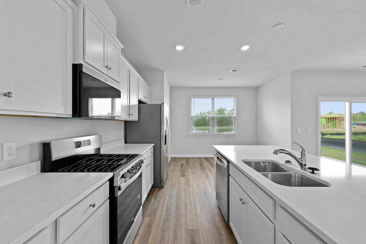 330 Willow Run Drive Photo 3