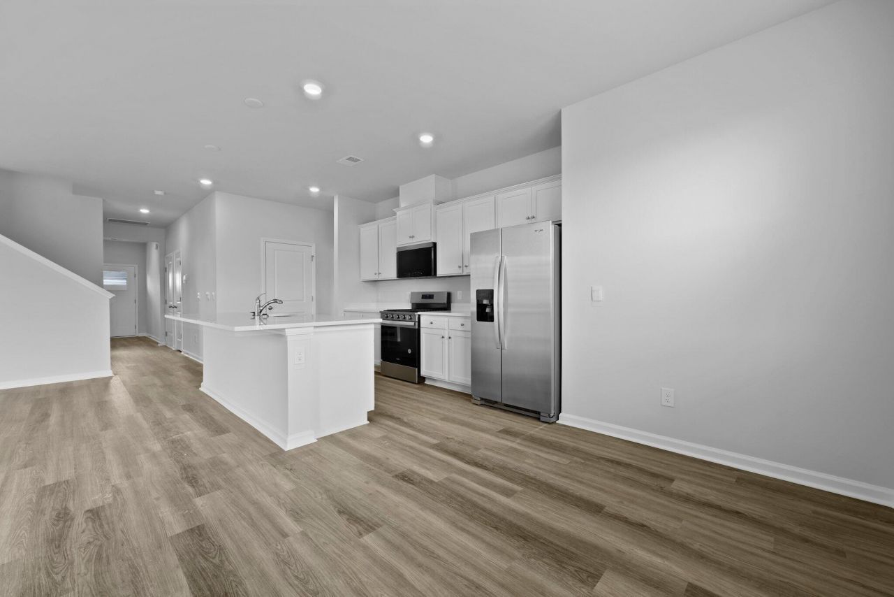 330 Willow Run Drive Photo 4