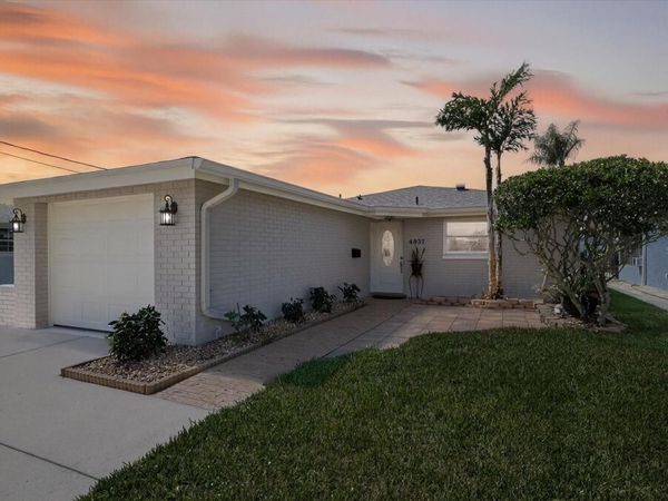 4937 BLUE HERON DRIVE, NEW PORT RICHEY, FL 34652