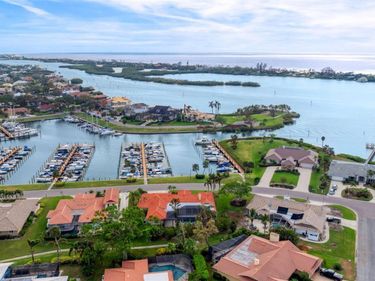 312 YACHT HARBOR DRIVE, OSPREY, FL 34229