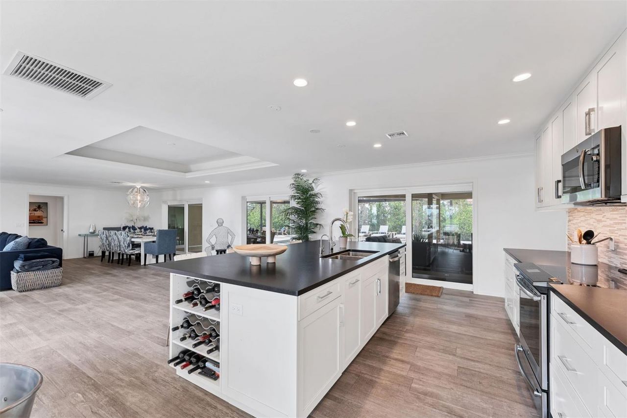 312 Yacht Harbor Drive, Osprey, FL 34229 Photo