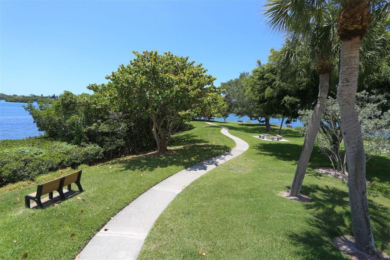 312 Yacht Harbor Drive, Osprey, FL 34229 Photo