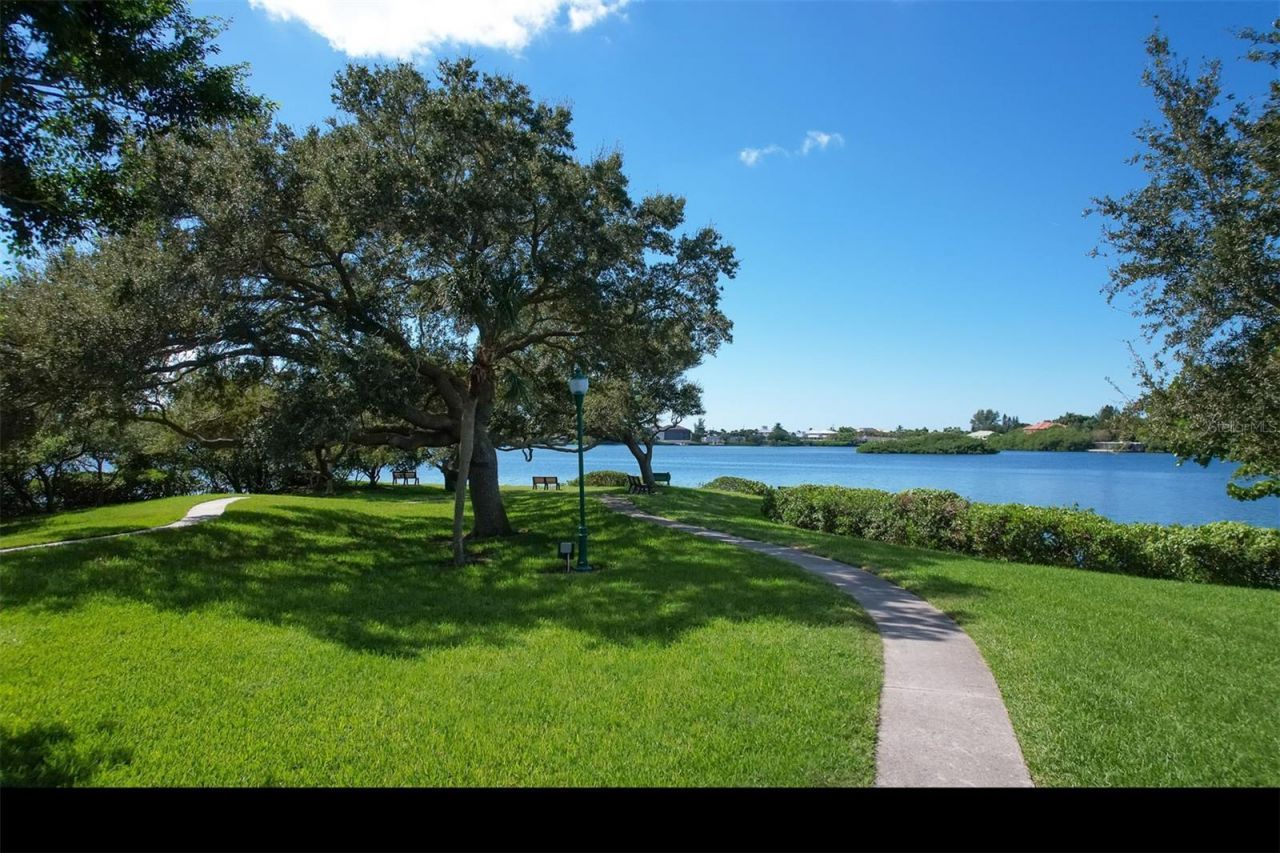 312 Yacht Harbor Drive, Osprey, FL 34229 Photo