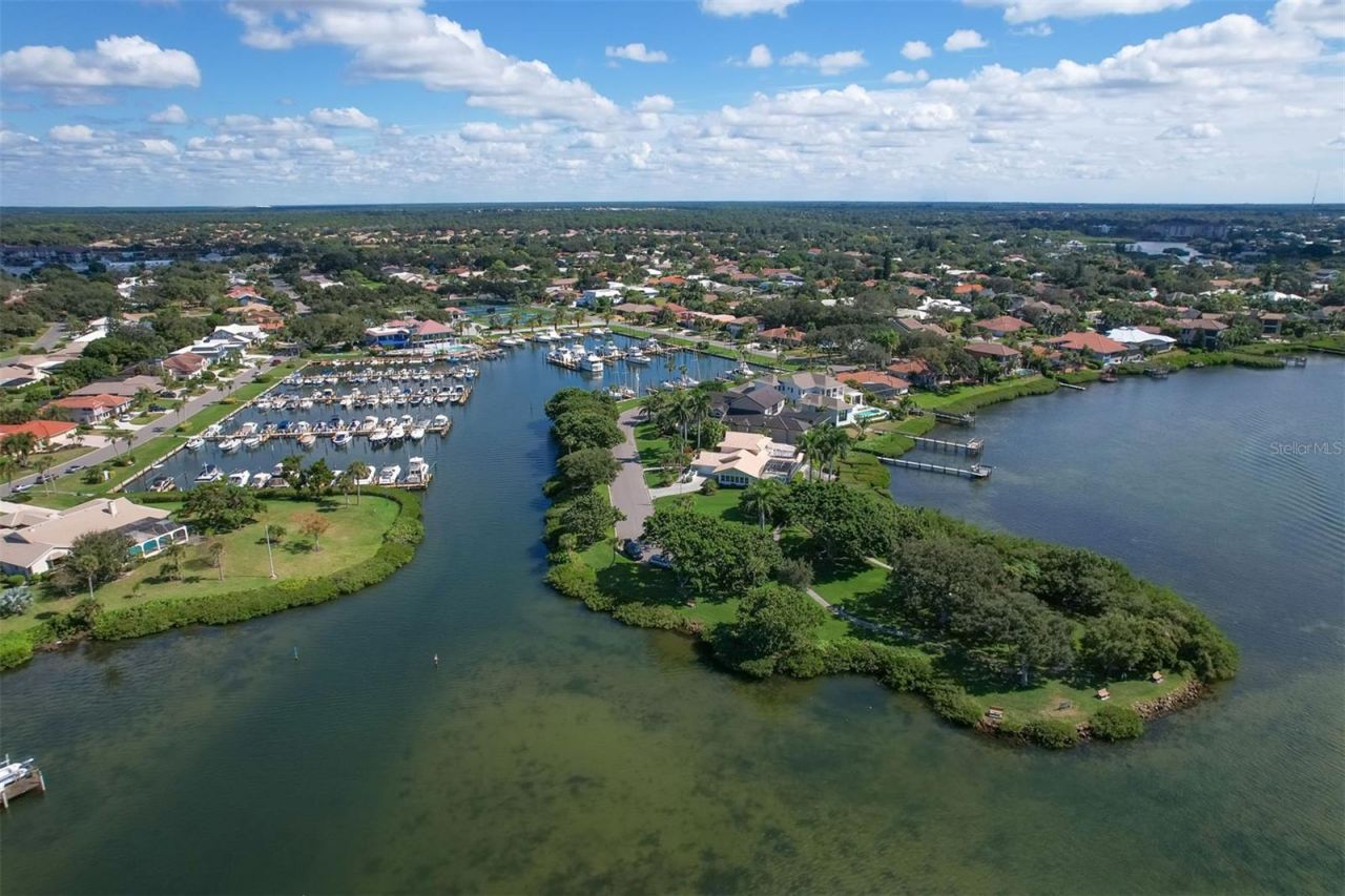312 Yacht Harbor Drive, Osprey, FL 34229 Photo