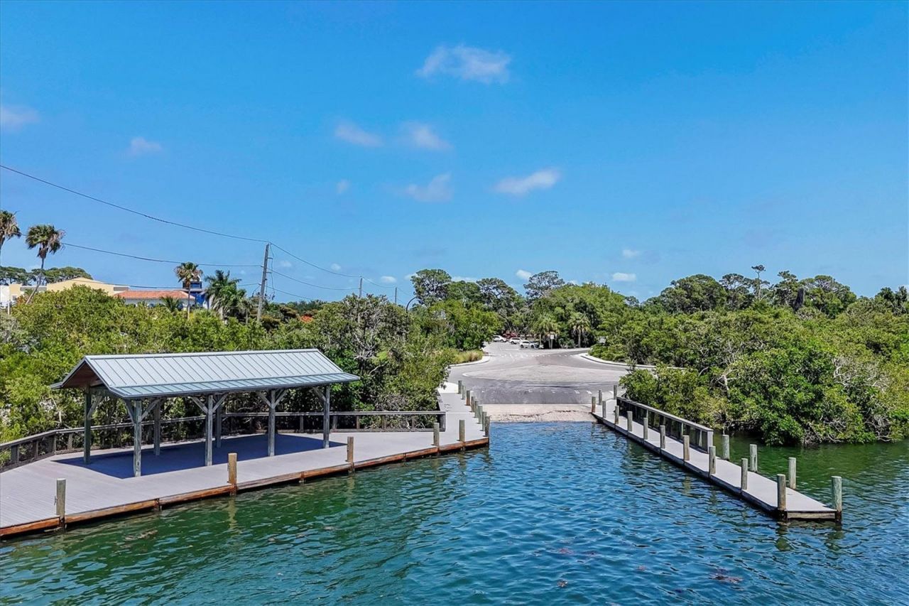 312 Yacht Harbor Drive, Osprey, FL 34229 Photo