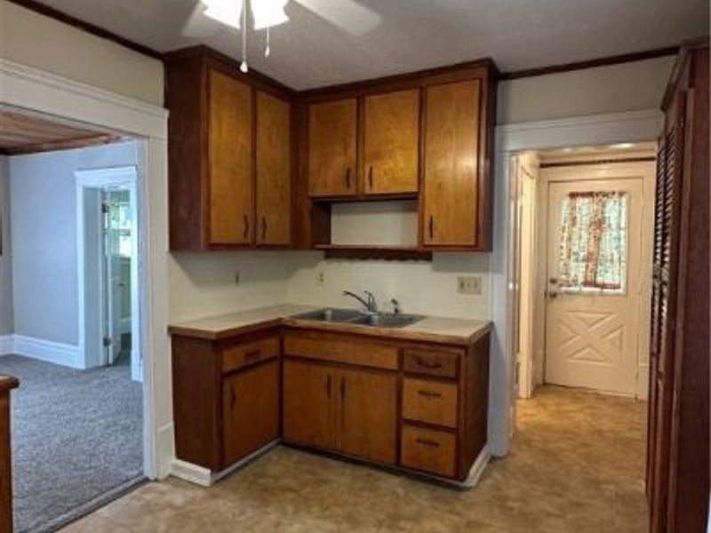 2134 7th Street SW, Akron, OH 44314 Photo 8