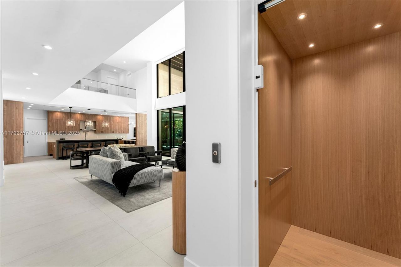 13180 Old Cutler Rd, Pinecrest, FL 33156 Photo